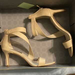 New in Box Elegant Cream Strappy Heels